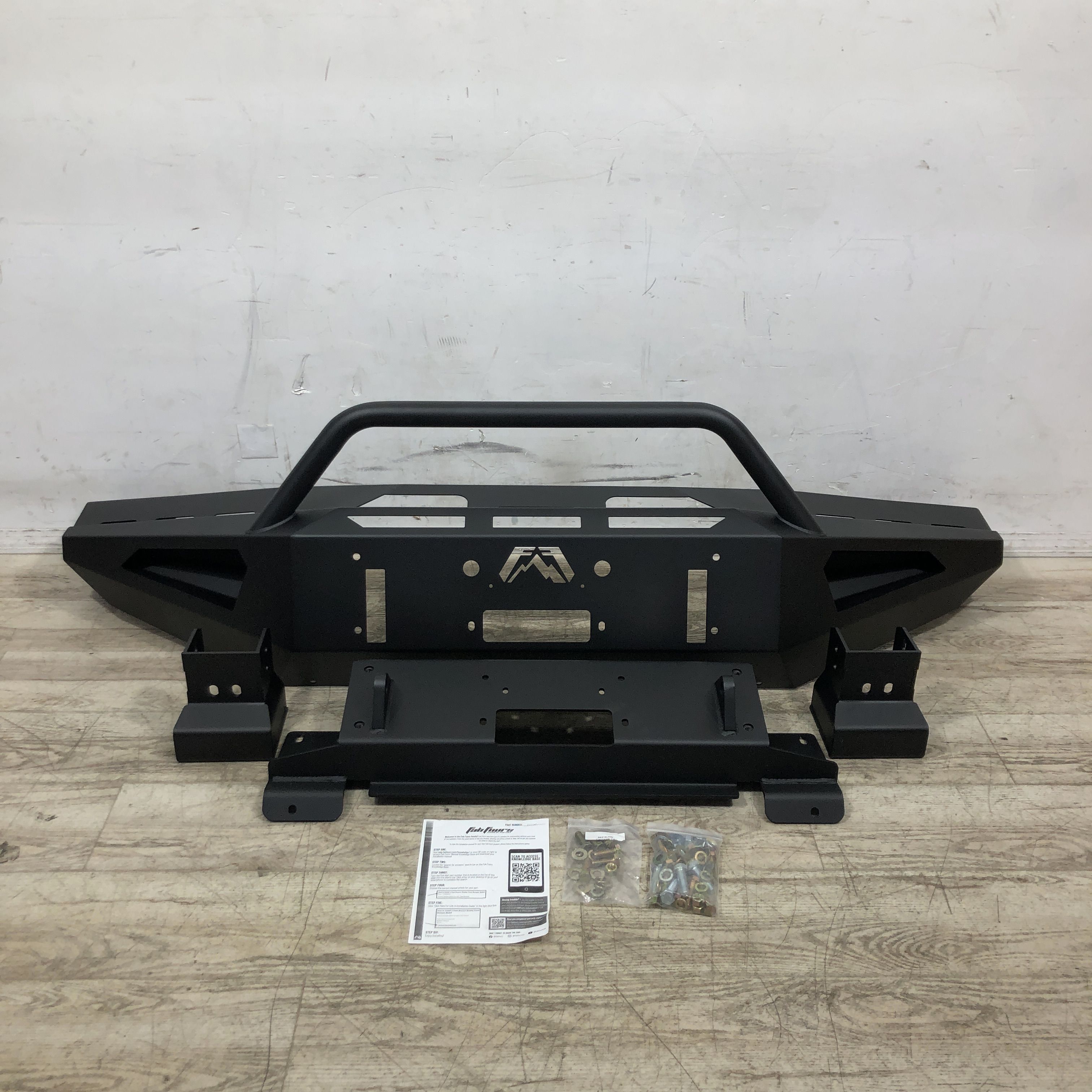 Fab Fours Steel Front Bumper w/ Pre-Runner Guard for Ford F250 F350
