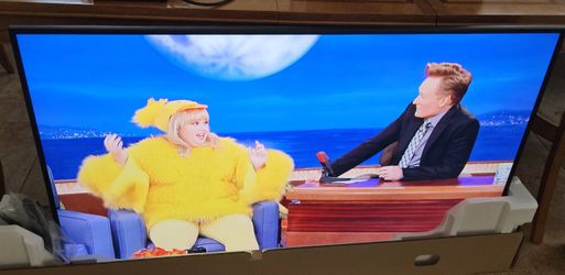 Samsung 55" With Table Stand.