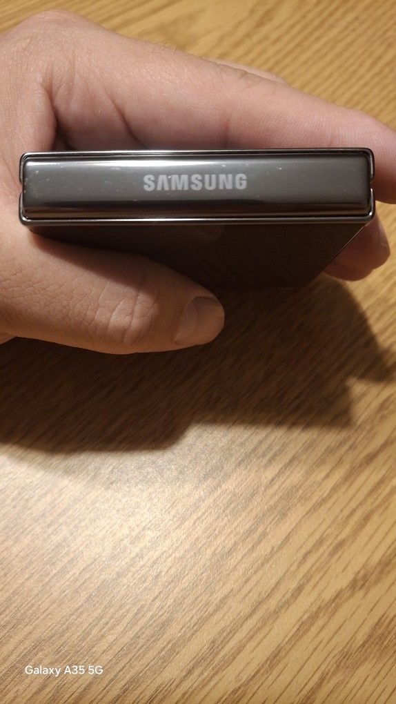 Z Flip 5 Tmobile 256 Gb