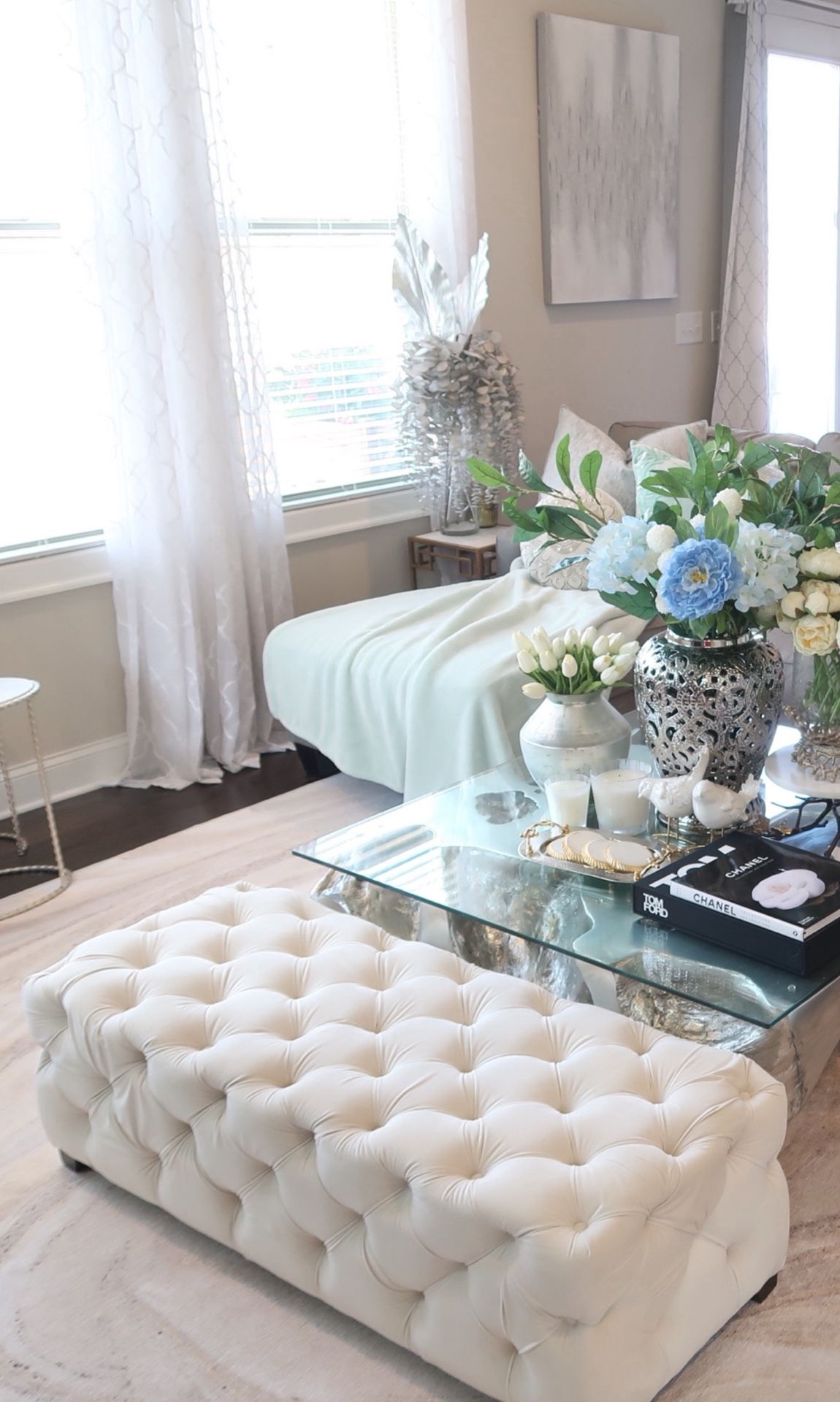 Tufted ottoman