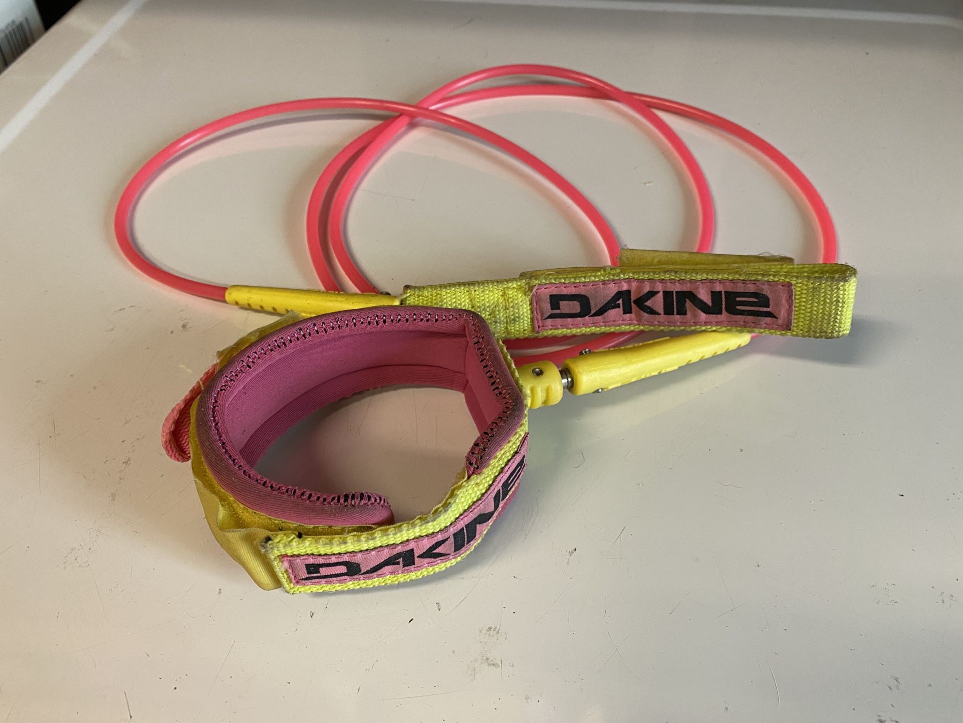 6’ Dakine Surfboard Leash