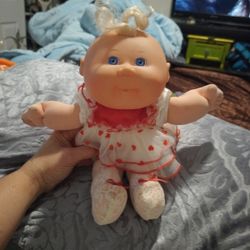Cabbage Patch Doll First Edition 1982
