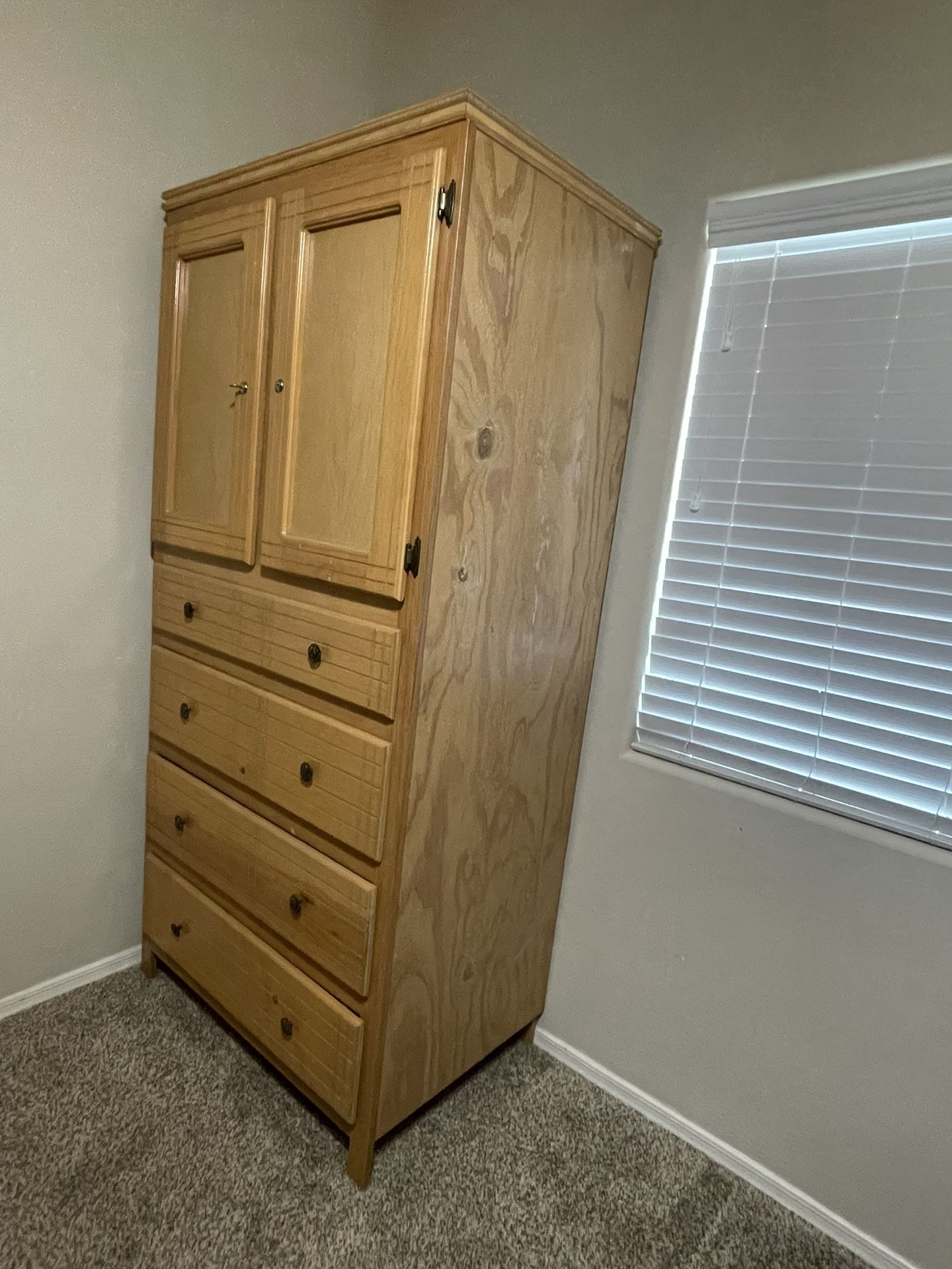 Armoire