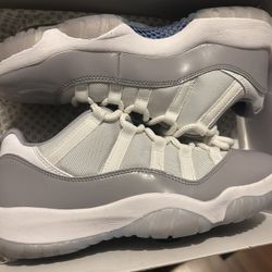 Retro Jordan 11s Low Cement Grey Sz 9