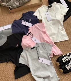 Alo T-shirts and shorts wholesale.