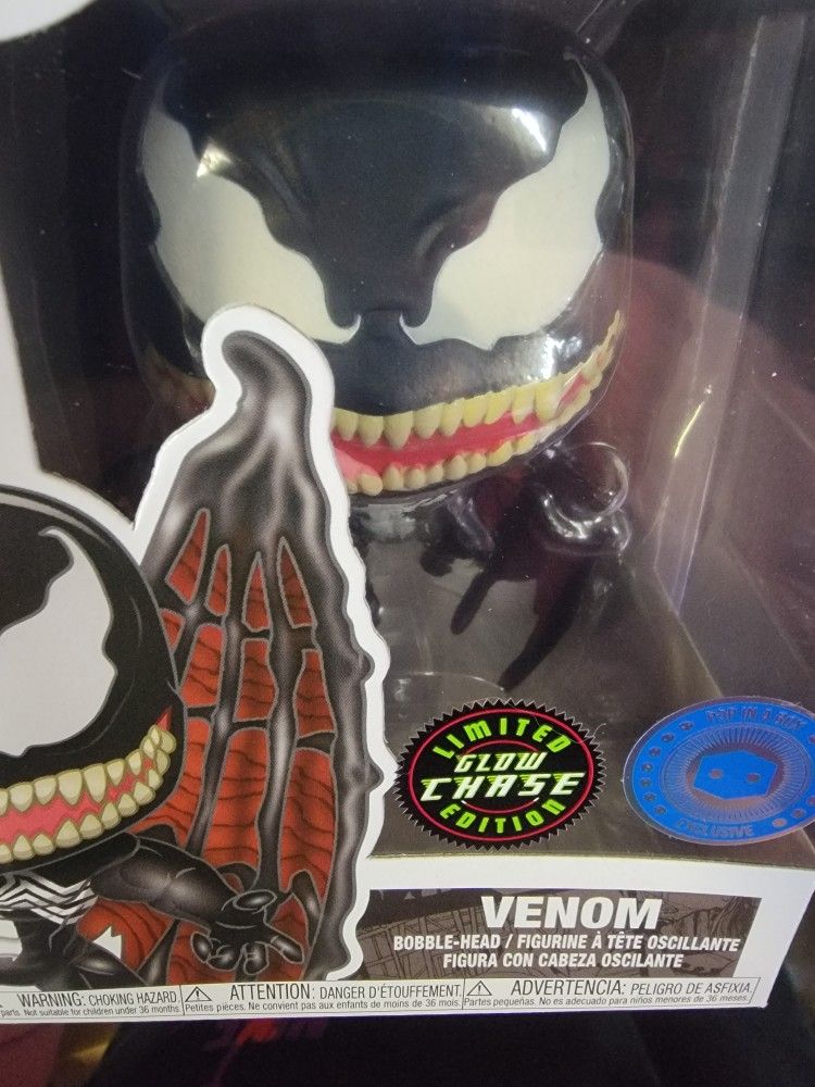 FUNKO "MARVEL": VENOM "W/WINGS" (L.E. GITD CHASE)!! (EXTREMELY RARE/VHTF) **PIAB EXCLUSIVE** 🔥 (MINT CONDITION/INCLS HARD PROTECTOR) *AVAIL*