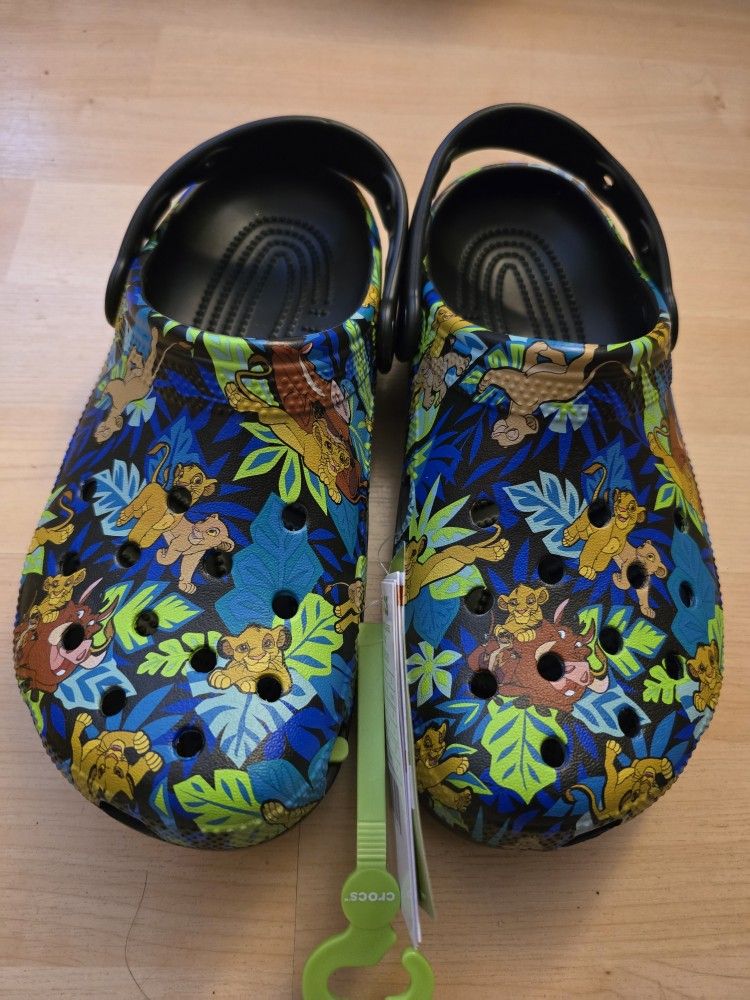 New With Tags Authentic Disney Parks Lion King Crocs W8/M6