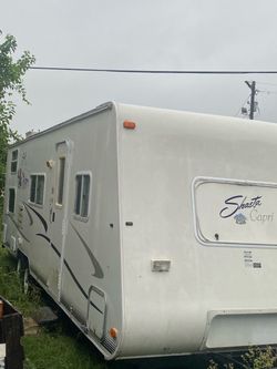 Shasta vista RV 27 ft