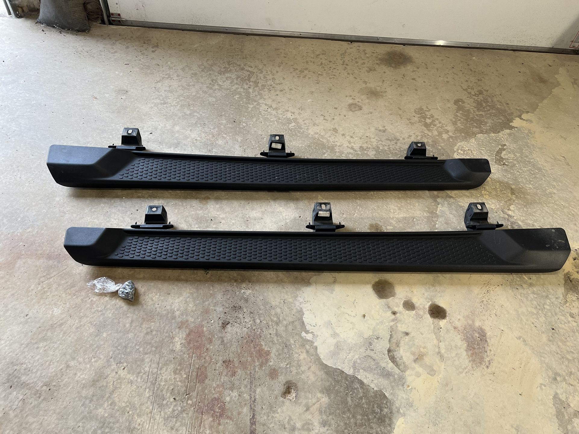 Jeep Wrangler Unlimited JL OEM Side Steps