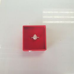 Womens Cluster Ring 14K 2.4G 1.3 Karat Natural Diamonds 