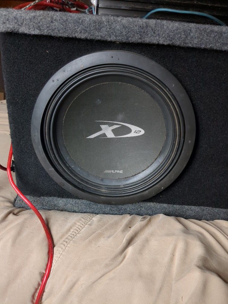 12 Inch Subwoofer And Amplifier