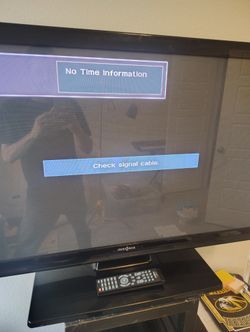 Insignia 42" TV