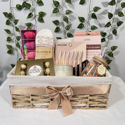 Gift Basket 🧺 