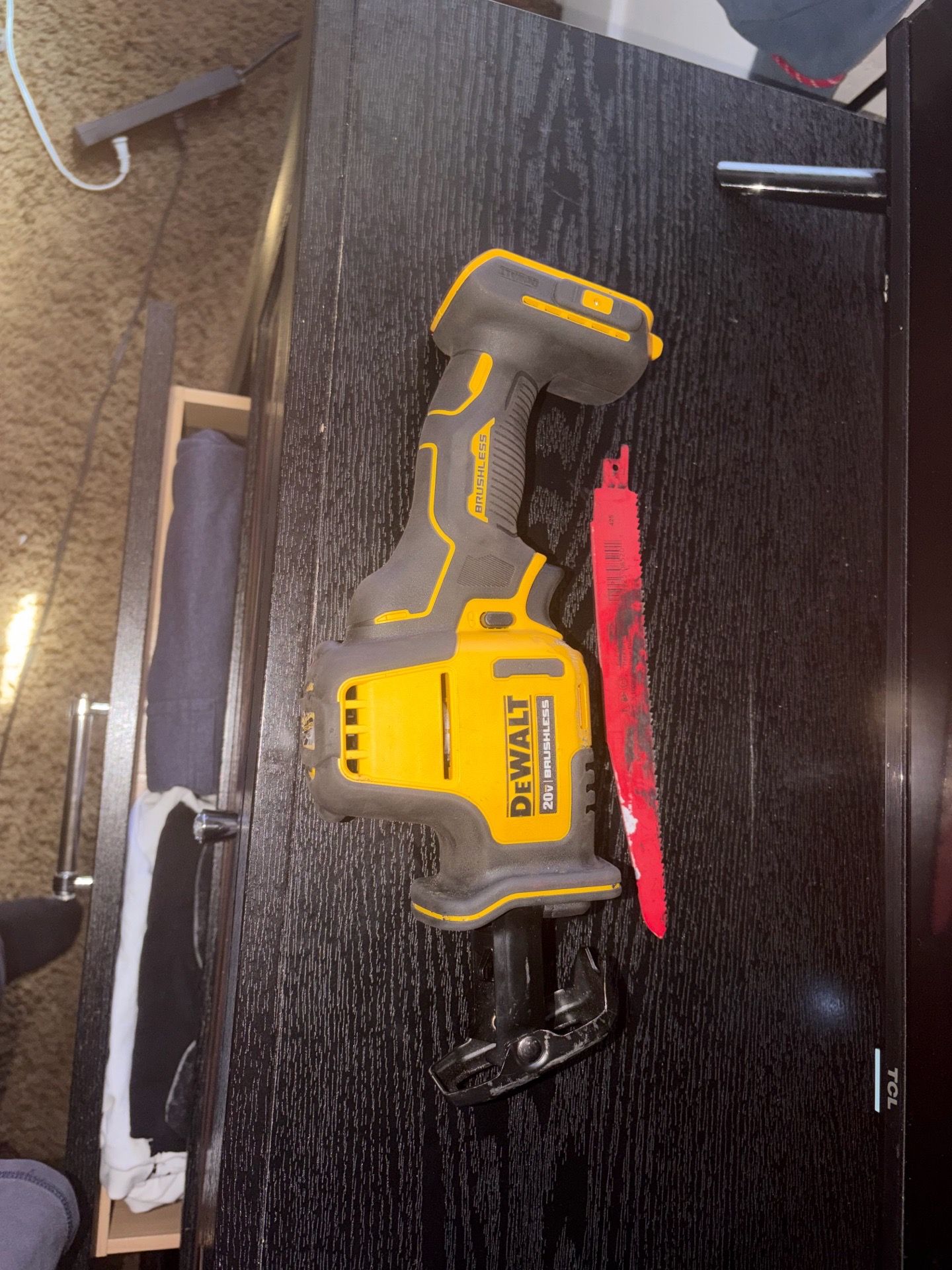 Dewalt hackzall atomic compact series