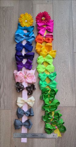 25 Colorful hair bows