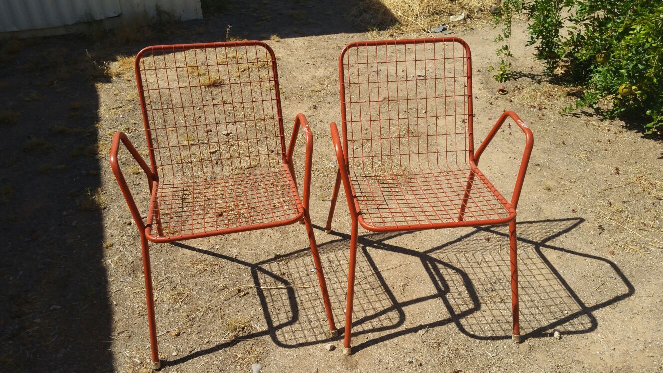 VINTAGE red metal 1950s bitro chairs