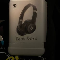 BEATS headphones Solo 4