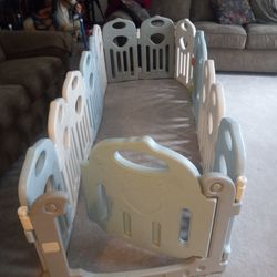 Gupamiga Flexible Playpen