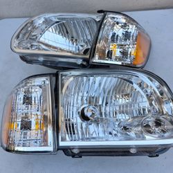 05-07 Toyota Sequoia Tundra Headlights Luces Focos Micas Faros Faroles Headlamps