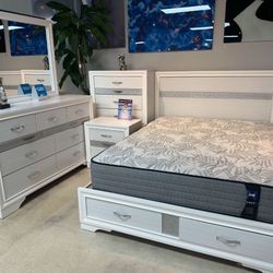 New bedroom set in box 📦 899
