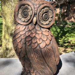 Concrete Owl - Wood Look