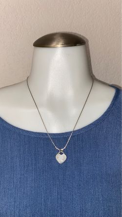 925 STERLING SILVER CHAIN AND PENDANT