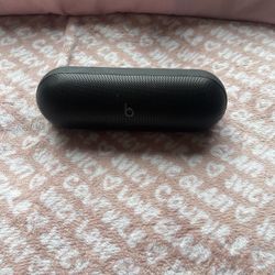 Beats Pill