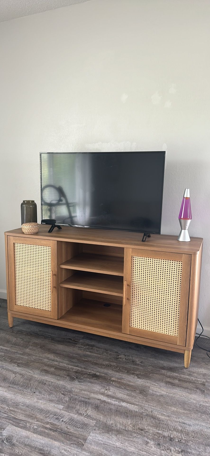 beautiful entertainment Stand