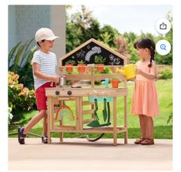 Outdoor mudkitchen