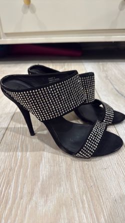 Sparkly strapless black heals