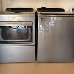 Whirlpool Washer & Dryer Set – High Efficiency – Excellent Condition 