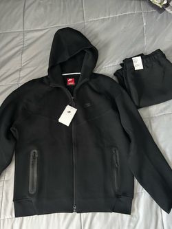 Men’s XL Nike Tech