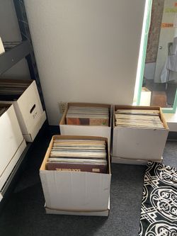 Records! Vinyls!