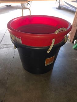 Bucket rubs 19 gallon