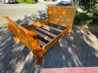 Full size/Double bed Solid Wood Sleigh Bed Frame *FREE* PENDING