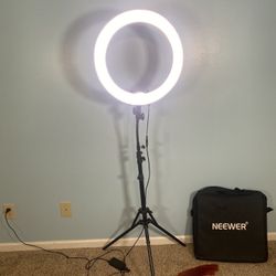 Neewer Ring Light