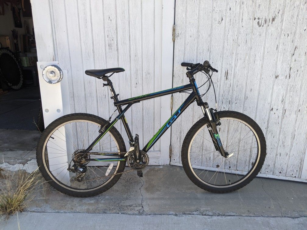 GT Palomar Hardtail Mountain Bike