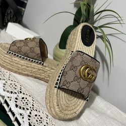 GUCCI SANDALS