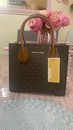 New Michael Kors purse