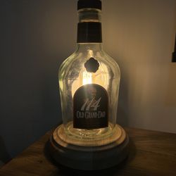 Handcrafted Bourbon Bottle Lamp – Bar / Man Cave Decor
