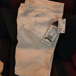 New JEANS - Brooklyn Laundry