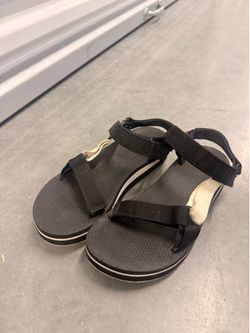 Teva Original Universal Sandals Size 7W