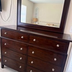 Dresser with Mirror 