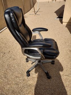 Office swivel chair
