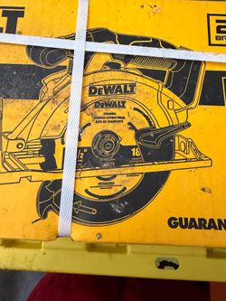 20 v circular  saw  dewalt  brushless
