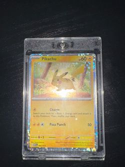 Pikachu Holo Pokémon Card 002/015