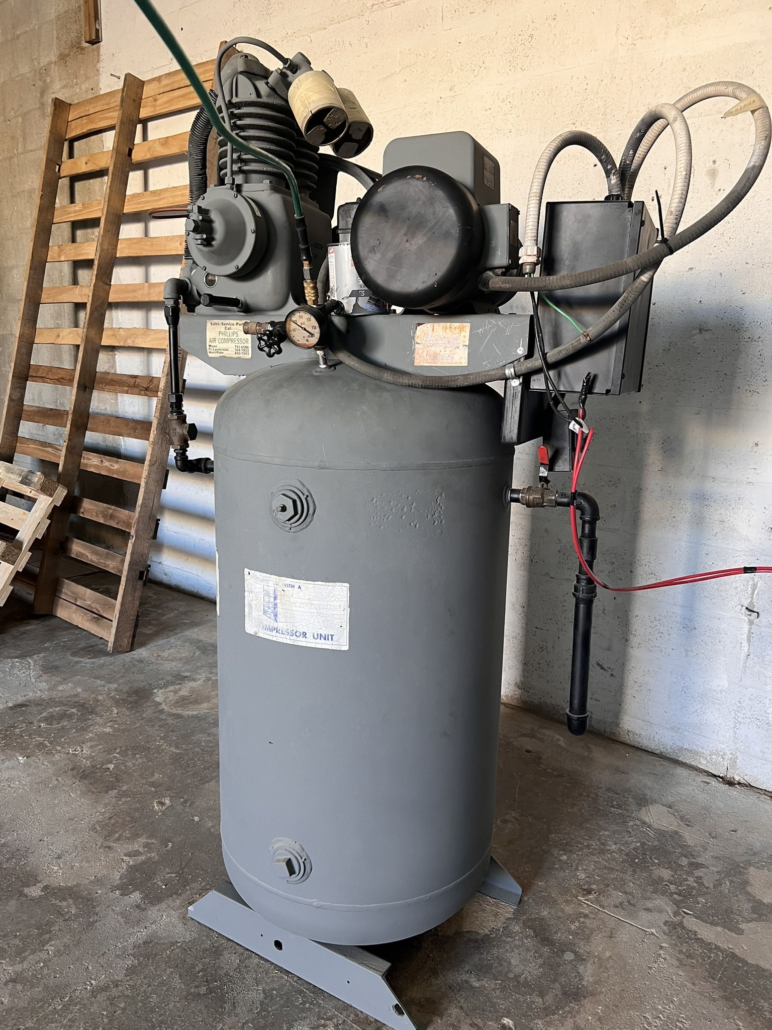 Air Compressor 