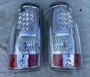 99-06 Chevy Silverado Sierra Chrome LED Bar Tail Lights