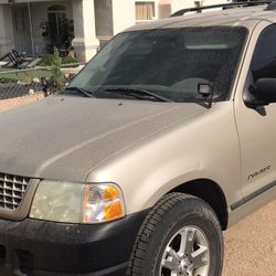 2004 Ford Explorer