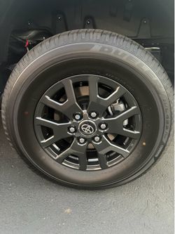 BRIDGESTONE DUELER H/L 422 PLUS  All Season Truck & SUV Tires  in 245/70R17